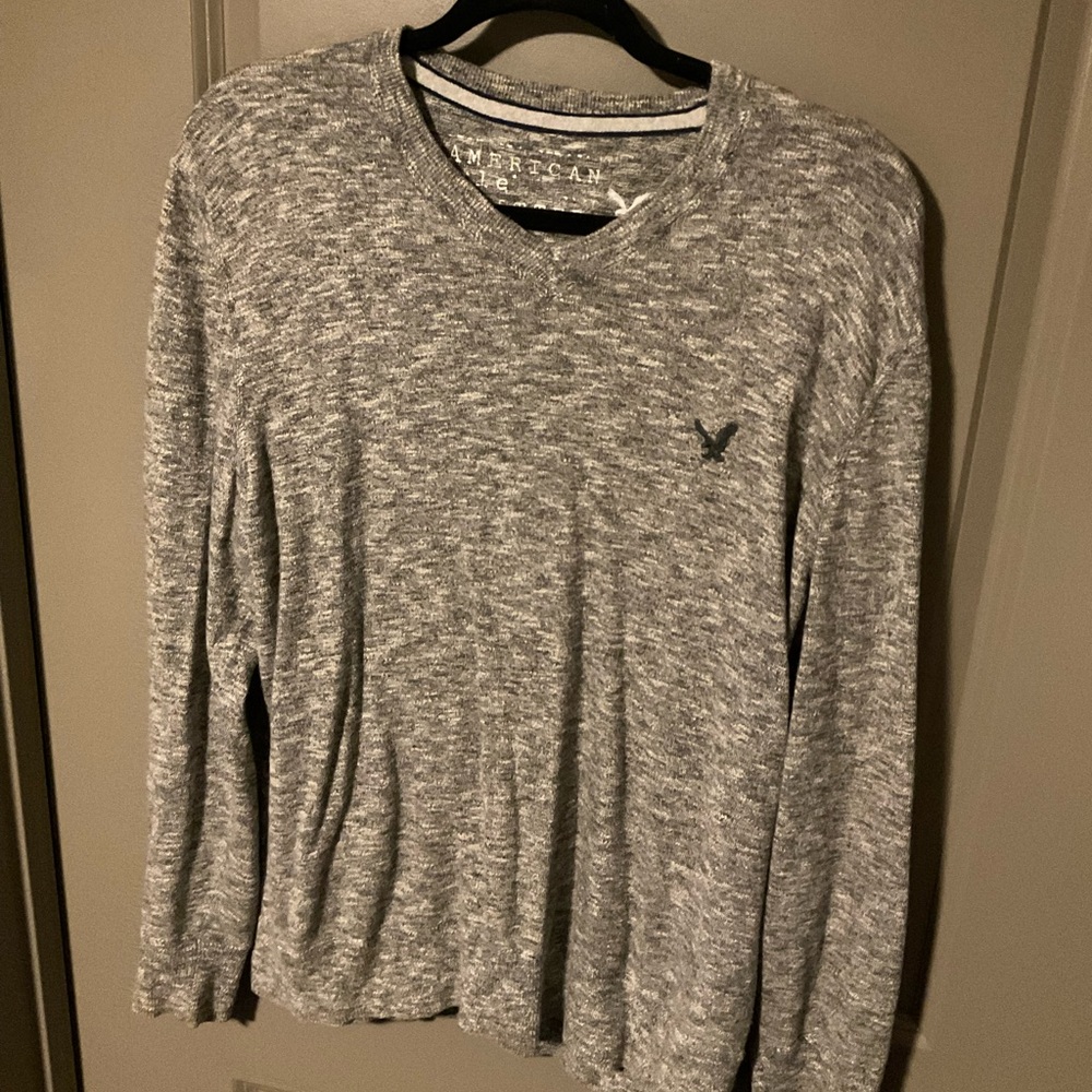 American Eagle V-neck sweater. Great condition!